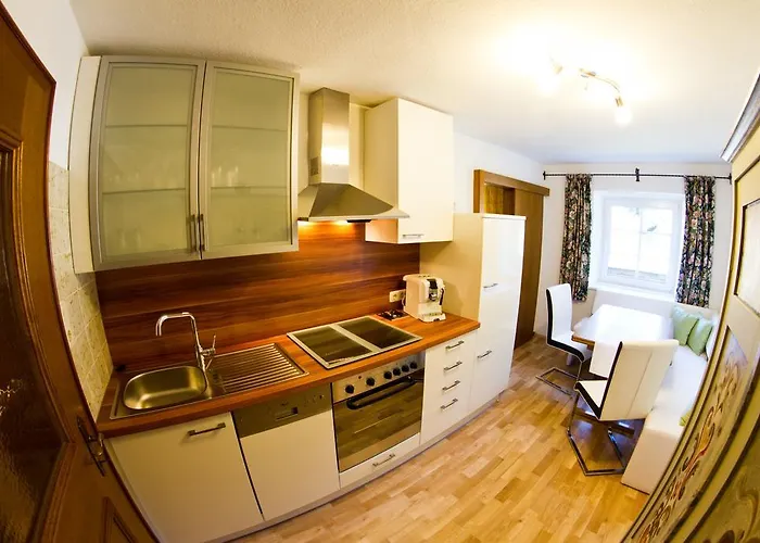 Berktold 招待所 比荷巴赫