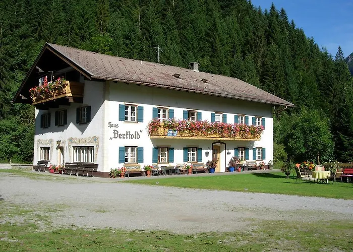 بيت ضيافة Berktold